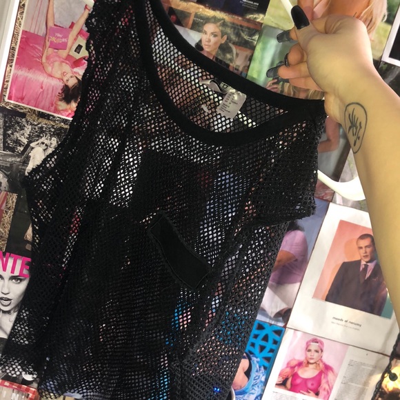 Fishnet top - Picture 3 of 3